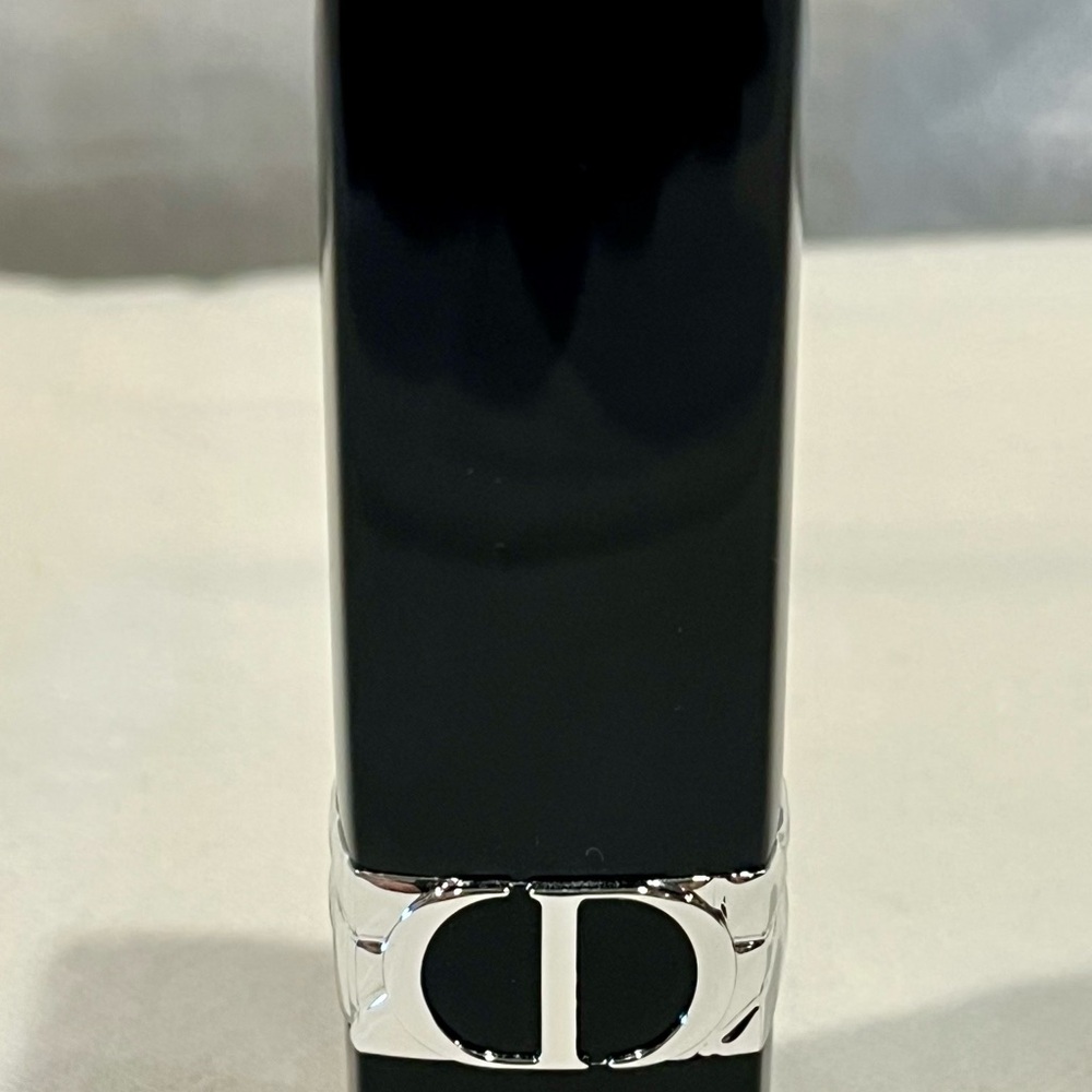 NWT Christian Dior Gigantic Gift Set with Full Size Lipsticks(3) w/ Two Pouches - Picture 15 of 16